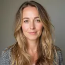 Lys Renaud