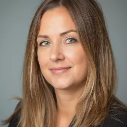 Melanie Ritter