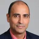 Óscar Cruz