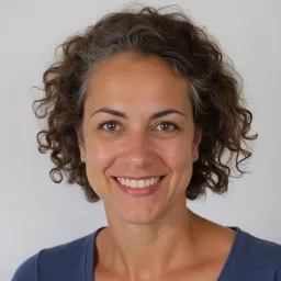 Aurora Villagómez
