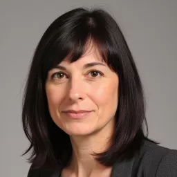 Esra Schmidt